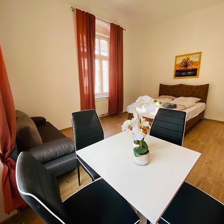 Deluxe Quad Room Dw Wien Eksteriør billede