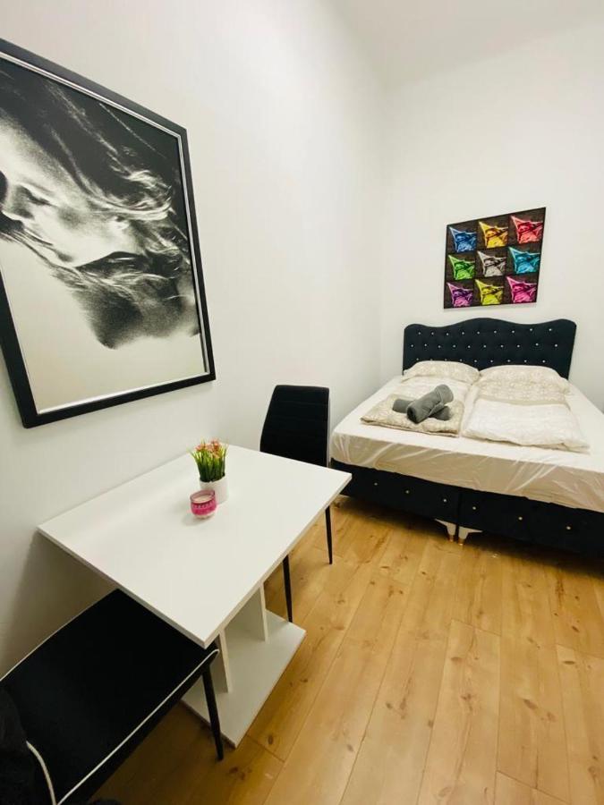 Deluxe Quad Room Dw Wien Eksteriør billede